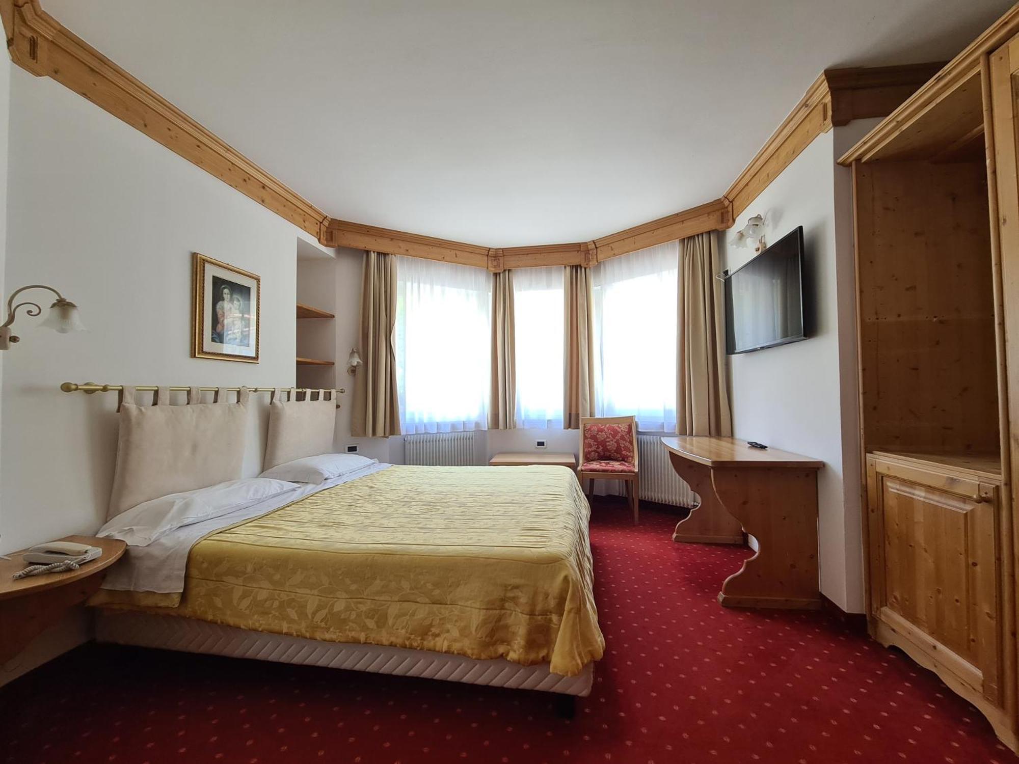 Alpenhotel Panorama カンピテッロ・ディ・ファッサ エクステリア 写真